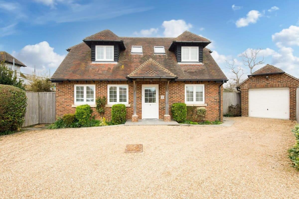 Modern & Stylish Seaside Family Home Chichester Exterior photo